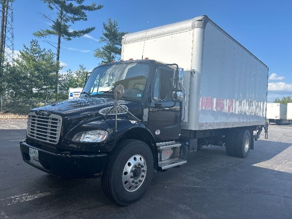 Medium Duty Box Truck-Light and Medium Duty Trucks-Freightliner-2022-M2-Londonderry-NH-211,810\n\t\tmiles-$ 41,000 - Image 1