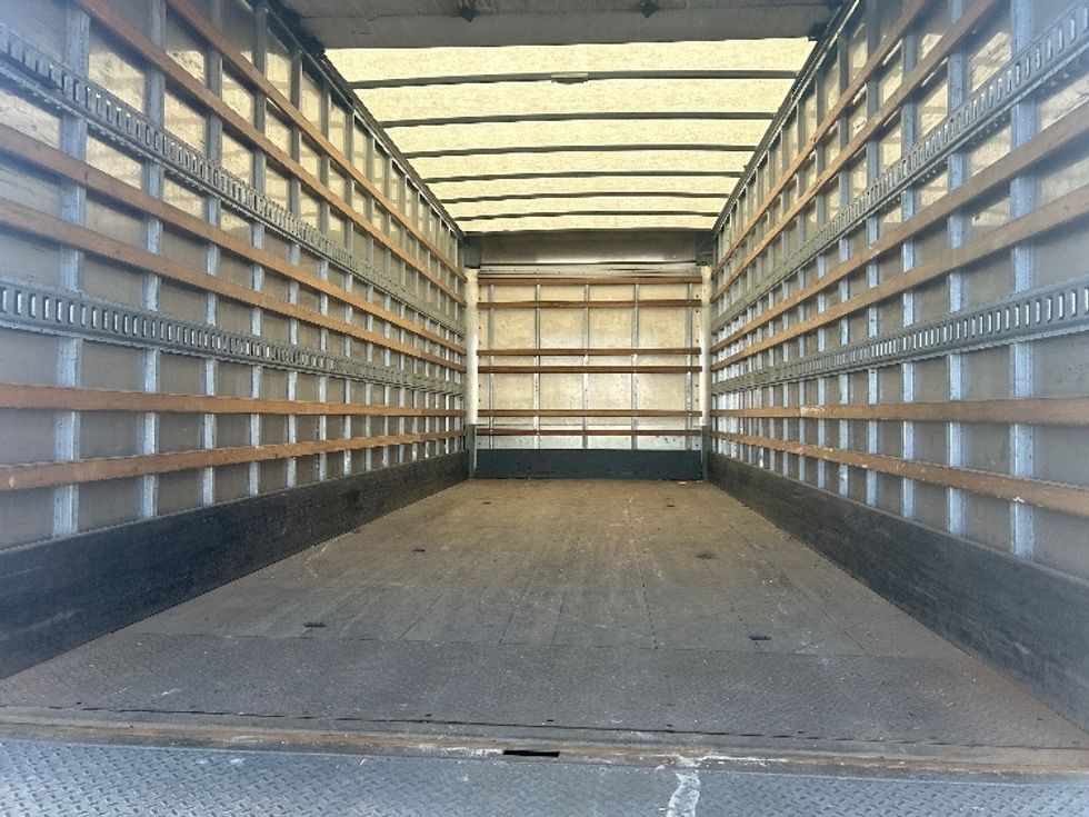 Medium Duty Box Truck-Light and Medium Duty Trucks-Freightliner-2022-M2-Londonderry-NH-211,810\n\t\tmiles-$ 41,000 - Image 10
