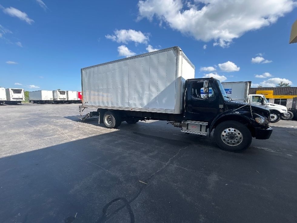 Medium Duty Box Truck-Light and Medium Duty Trucks-Freightliner-2022-M2-Londonderry-NH-211,810\n\t\tmiles-$ 41,000 - Image 15