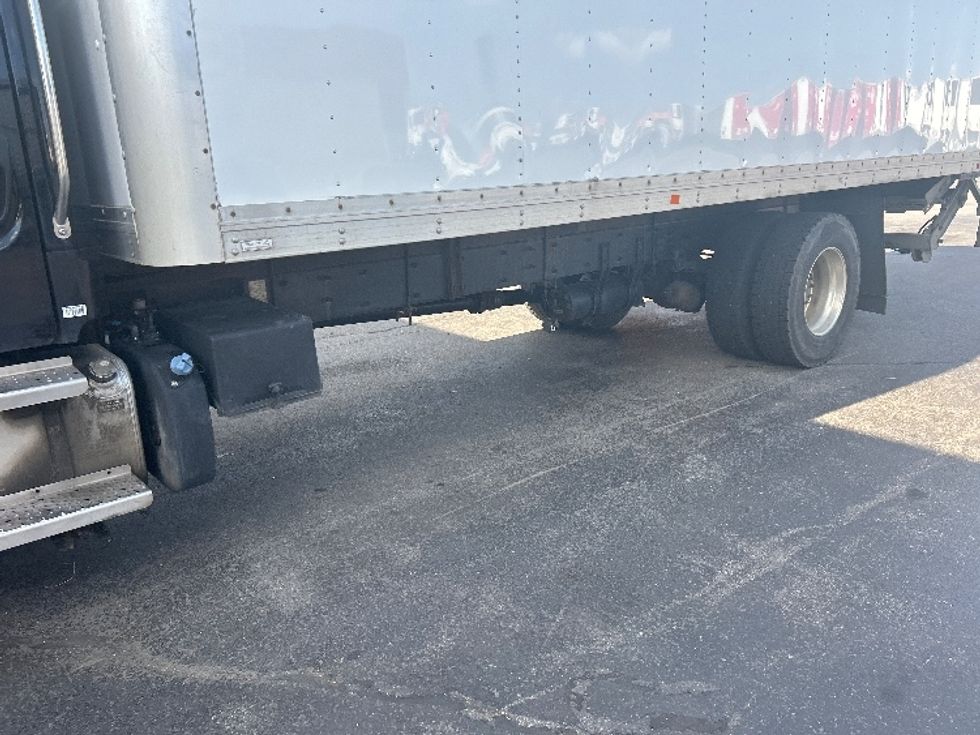 Medium Duty Box Truck-Light and Medium Duty Trucks-Freightliner-2022-M2-Londonderry-NH-211,810\n\t\tmiles-$ 41,000 - Image 5