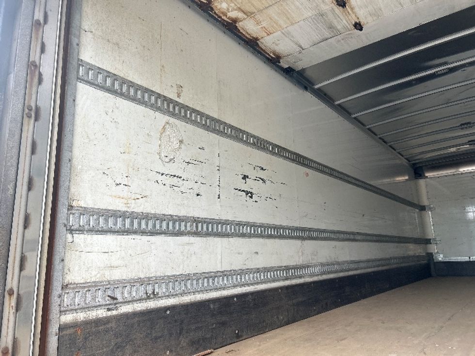 Medium Duty Box Truck-Light and Medium Duty Trucks-Freightliner-2022-M2-Londonderry-NH-415,719\n\t\tmiles-$ 27,750 - Image 11