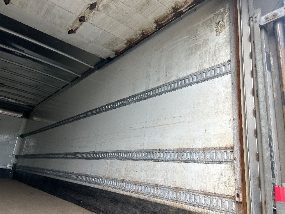 Medium Duty Box Truck-Light and Medium Duty Trucks-Freightliner-2022-M2-Londonderry-NH-415,719\n\t\tmiles-$ 27,750 - Image 12