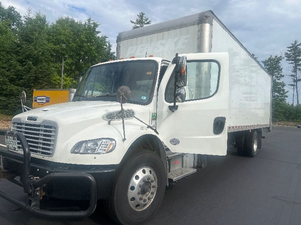 Medium Duty Box Truck-Light and Medium Duty Trucks-Freightliner-2022-M2-Londonderry-NH-415,719\n\t\tmiles-$ 27,750 - Image 3