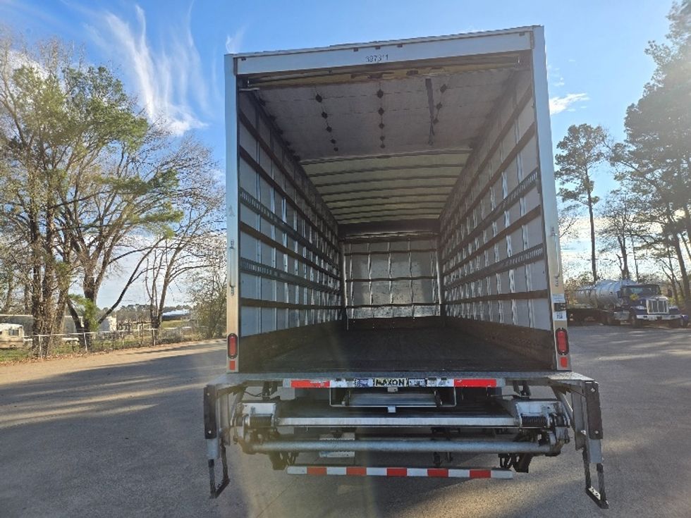 Medium Duty Box Truck-Light and Medium Duty Trucks-Freightliner-2022-M2-Longview-TX-91,717\n\t\tmiles-$ 77,250 - Image 8