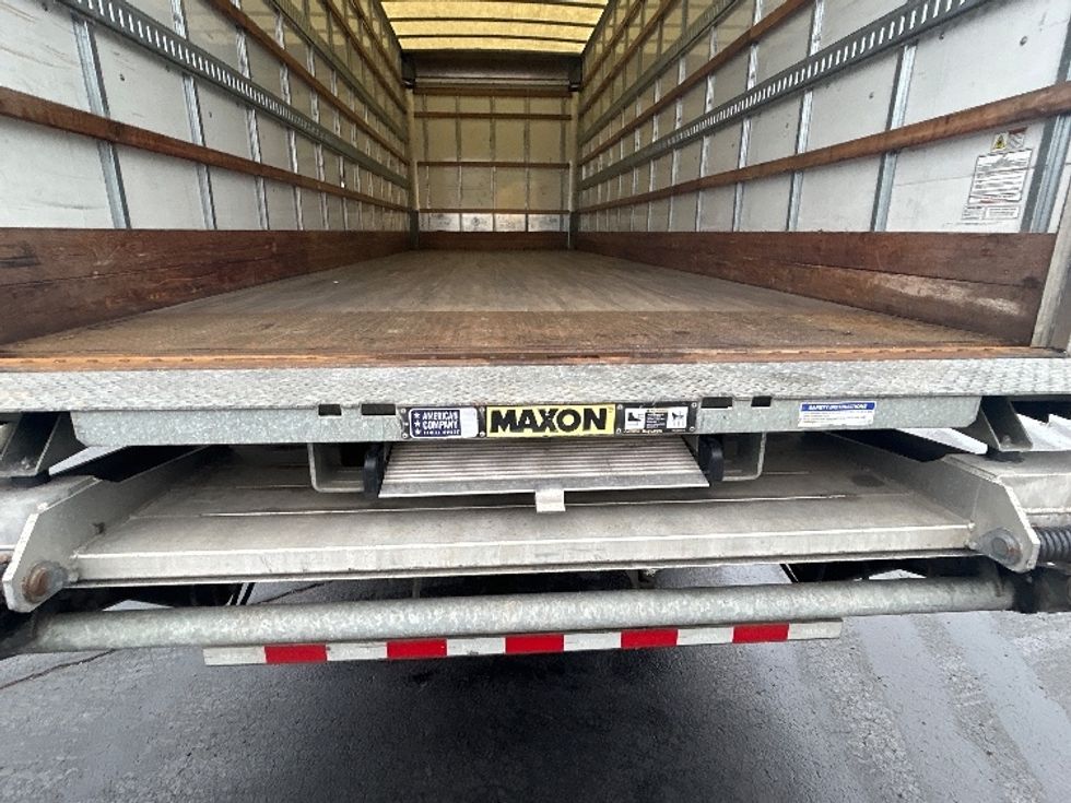 Medium Duty Box Truck-Light and Medium Duty Trucks-Freightliner-2022-M2-Louisville-KY-109,035\n\t\tmiles-$ 75,500 - Image 10