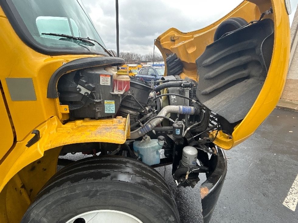 Medium Duty Box Truck-Light and Medium Duty Trucks-Freightliner-2022-M2-Louisville-KY-109,035\n\t\tmiles-$ 75,500 - Image 22