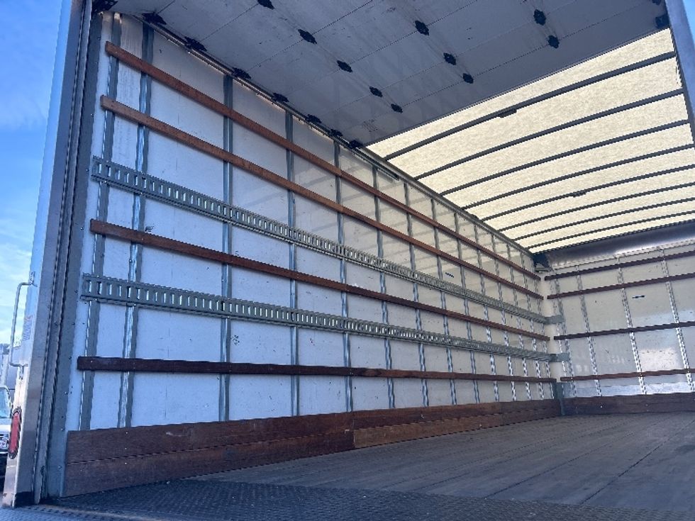 Medium Duty Box Truck-Light and Medium Duty Trucks-Freightliner-2022-M2-Louisville-KY-120,705\n\t\tmiles-$ 73,500 - Image 11