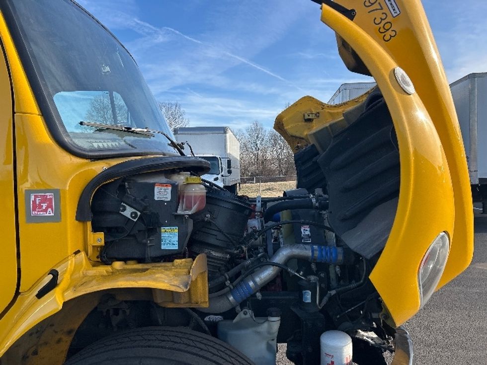 Medium Duty Box Truck-Light and Medium Duty Trucks-Freightliner-2022-M2-Louisville-KY-120,705\n\t\tmiles-$ 73,500 - Image 23