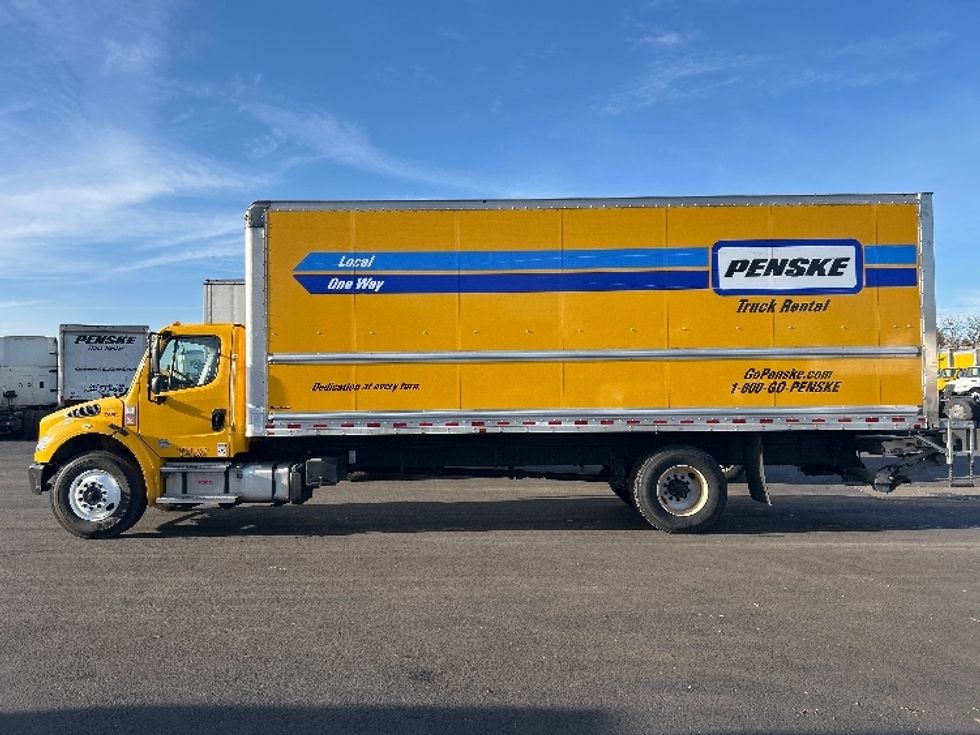 Medium Duty Box Truck-Light and Medium Duty Trucks-Freightliner-2022-M2-Louisville-KY-120,705\n\t\tmiles-$ 73,500 - Image 4