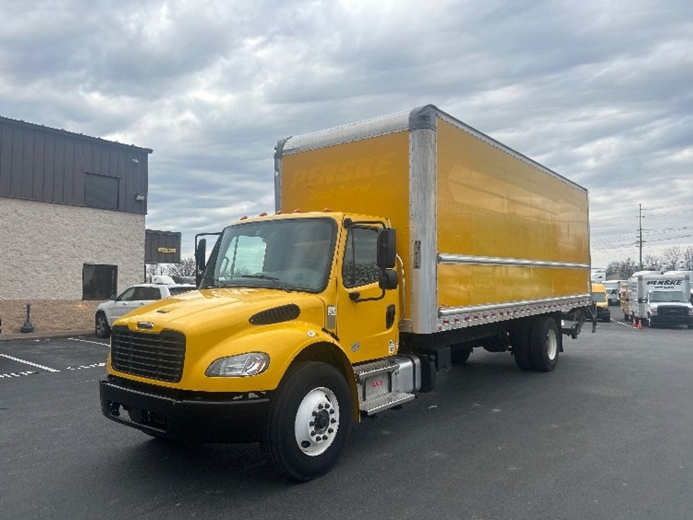 Medium Duty Box Truck-Light and Medium Duty Trucks-Freightliner-2022-M2-Louisville-KY-125,855\n\t\tmiles-$ 71,750 - Image 3