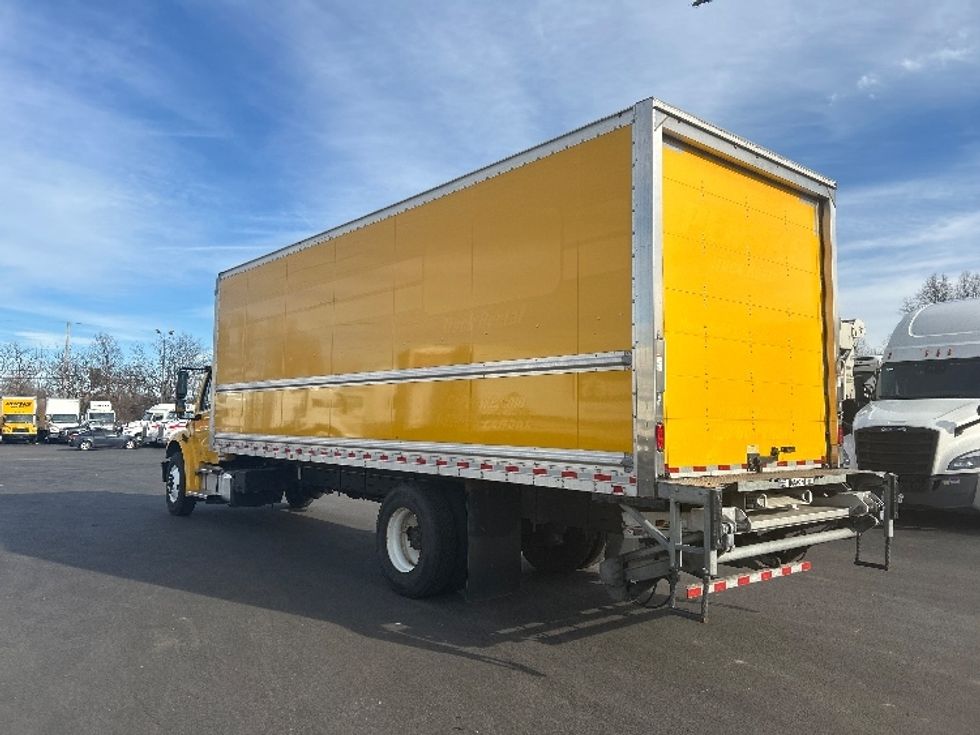 Medium Duty Box Truck-Light and Medium Duty Trucks-Freightliner-2022-M2-Louisville-KY-135,196\n\t\tmiles-$ 71,000 - Image 5
