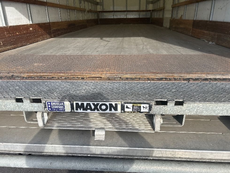 Medium Duty Box Truck-Light and Medium Duty Trucks-Freightliner-2022-M2-Louisville-KY-135,196\n\t\tmiles-$ 71,000 - Image 9