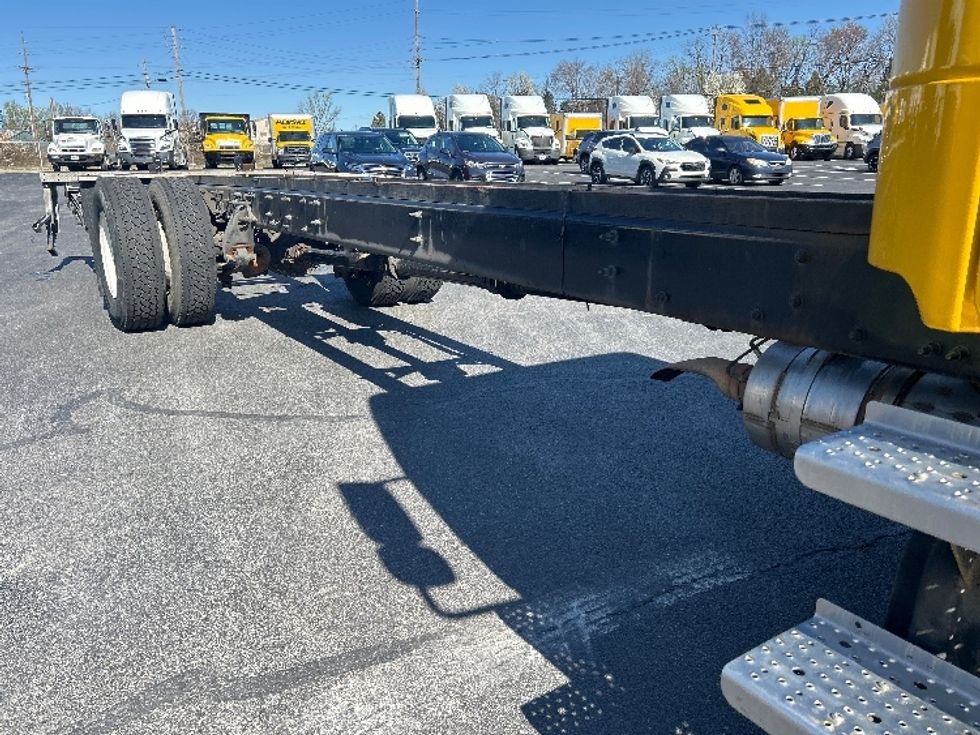 Medium Duty Box Truck-Light and Medium Duty Trucks-Freightliner-2022-M2-Louisville-KY-172,994\n\t\tmiles-$ 52,000 - Image 14