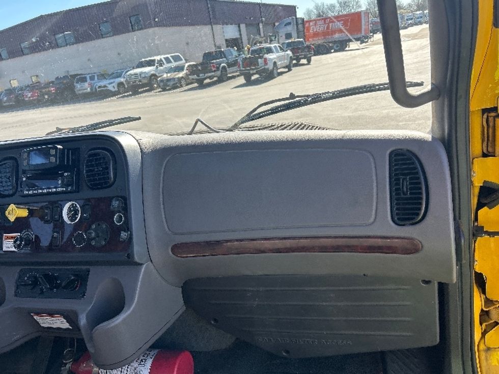 Medium Duty Box Truck-Light and Medium Duty Trucks-Freightliner-2022-M2-Louisville-KY-172,994\n\t\tmiles-$ 52,000 - Image 21