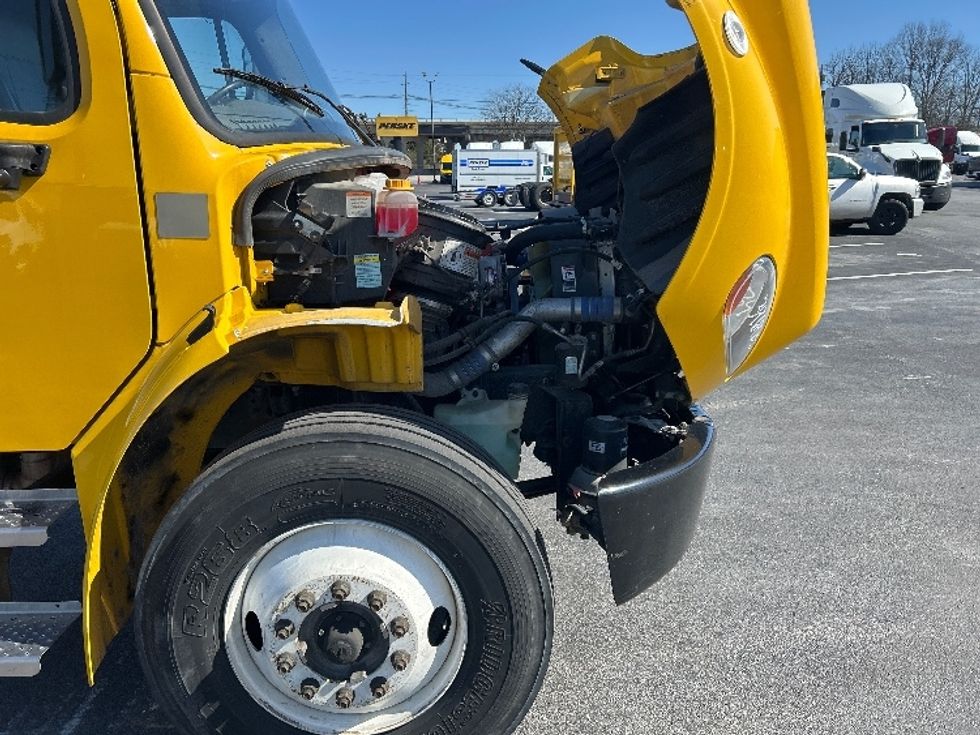 Medium Duty Box Truck-Light and Medium Duty Trucks-Freightliner-2022-M2-Louisville-KY-172,994\n\t\tmiles-$ 52,000 - Image 23