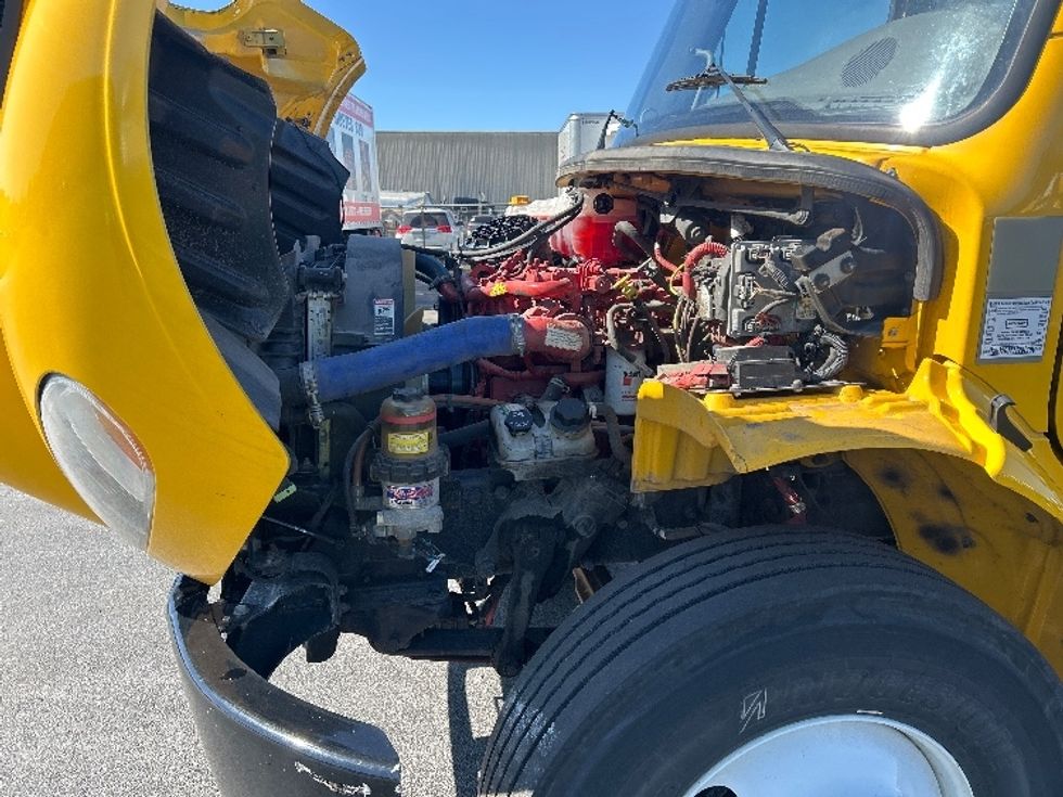 Medium Duty Box Truck-Light and Medium Duty Trucks-Freightliner-2022-M2-Louisville-KY-172,994\n\t\tmiles-$ 52,000 - Image 24