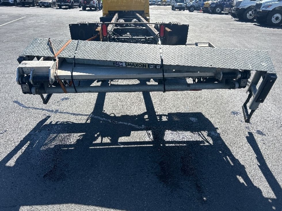 Medium Duty Box Truck-Light and Medium Duty Trucks-Freightliner-2022-M2-Louisville-KY-172,994\n\t\tmiles-$ 52,000 - Image 9