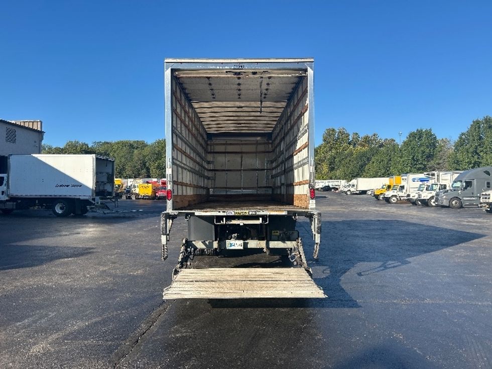 Medium Duty Box Truck-Light and Medium Duty Trucks-Freightliner-2022-M2-Louisville-KY-216,396\n\t\tmiles-$ 55,250 - Image 9