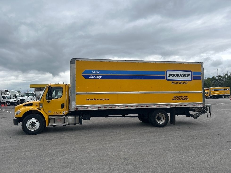Medium Duty Box Truck-Light and Medium Duty Trucks-Freightliner-2022-M2-Louisville-KY-222,716\n\t\tmiles-$ 53,000 - Image 4