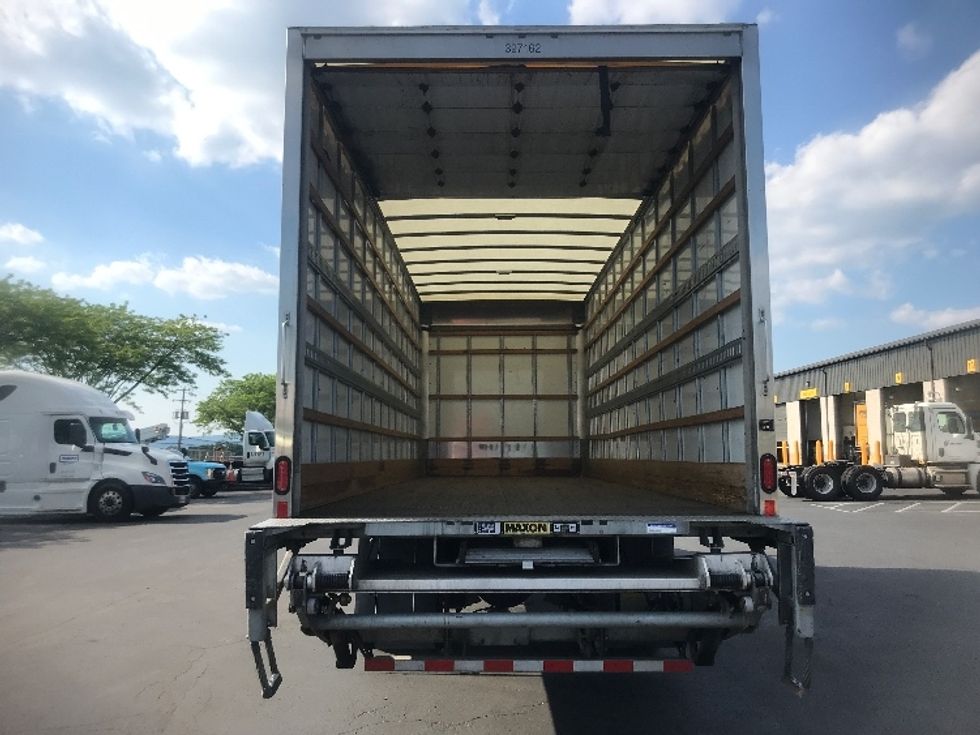 Medium Duty Box Truck-Light and Medium Duty Trucks-Freightliner-2022-M2-Louisville-KY-227,541\n\t\tmiles-$ 51,250 - Image 8