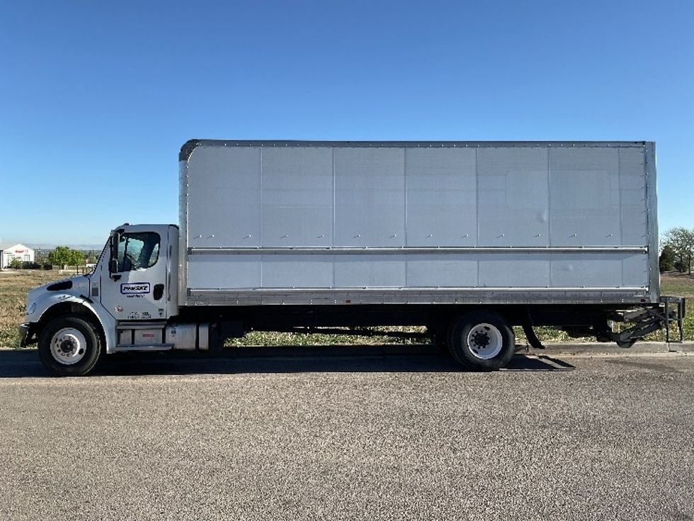 Medium Duty Box Truck-Light and Medium Duty Trucks-Freightliner-2022-M2-Loveland-CO-192,874\n\t\tmiles-$ 62,250 - Image 4