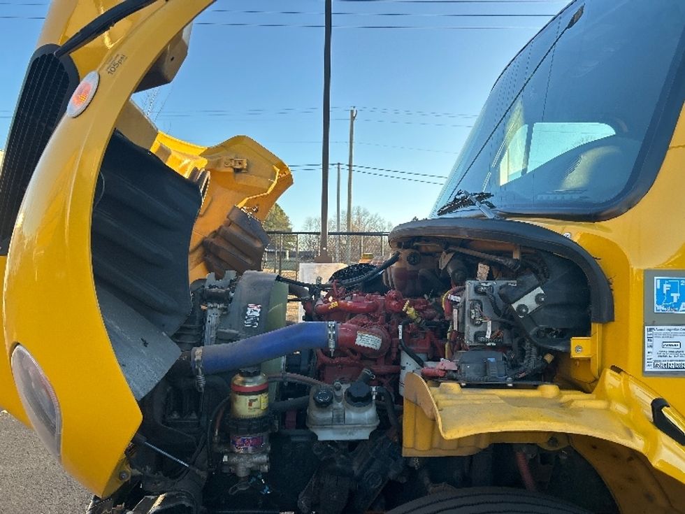 Medium Duty Box Truck-Light and Medium Duty Trucks-Freightliner-2022-M2-Lowell-AR-133,466\n\t\tmiles-$ 71,250 - Image 24