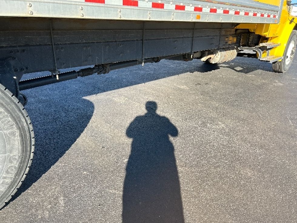 Medium Duty Box Truck-Light and Medium Duty Trucks-Freightliner-2022-M2-Madison-AL-100,923\n\t\tmiles-$ 81,750 - Image 14