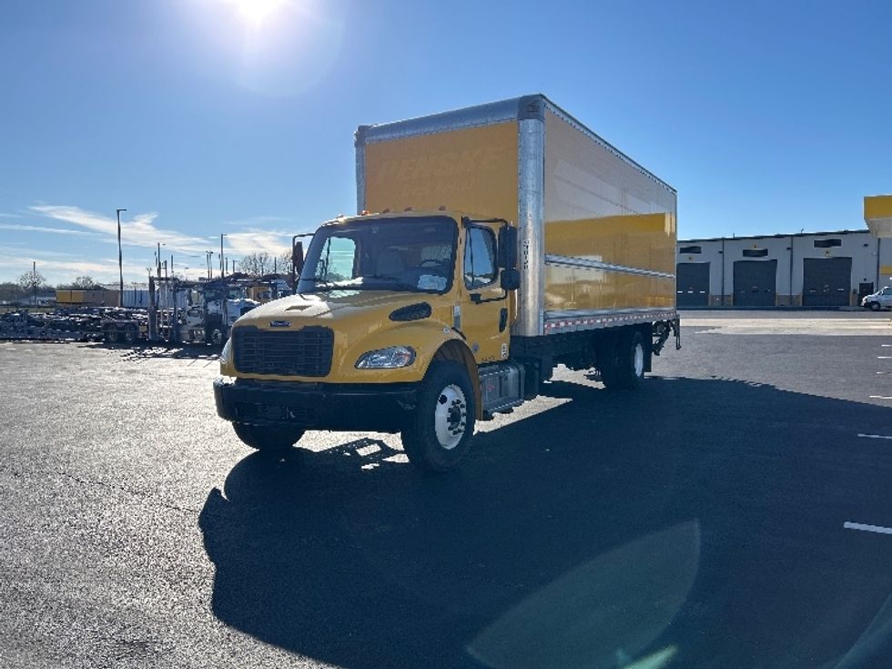 Medium Duty Box Truck-Light and Medium Duty Trucks-Freightliner-2022-M2-Madison-AL-100,923\n\t\tmiles-$ 81,750 - Image 3