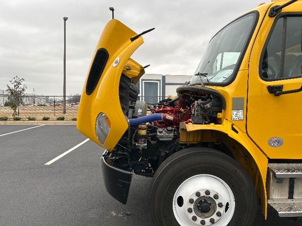 Medium Duty Box Truck-Light and Medium Duty Trucks-Freightliner-2022-M2-Madison-AL-142,324\n\t\tmiles-$ 74,750 - Image 23