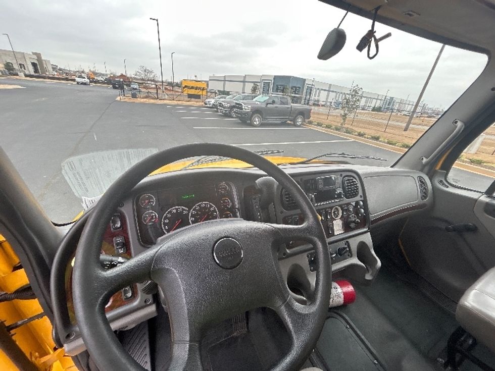 Medium Duty Box Truck-Light and Medium Duty Trucks-Freightliner-2022-M2-Madison-AL-142,324\n\t\tmiles-$ 74,750 - Image 26