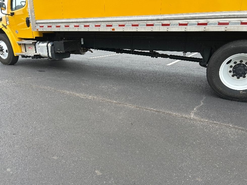 Medium Duty Box Truck-Light and Medium Duty Trucks-Freightliner-2022-M2-Madison-AL-142,324\n\t\tmiles-$ 74,750 - Image 5