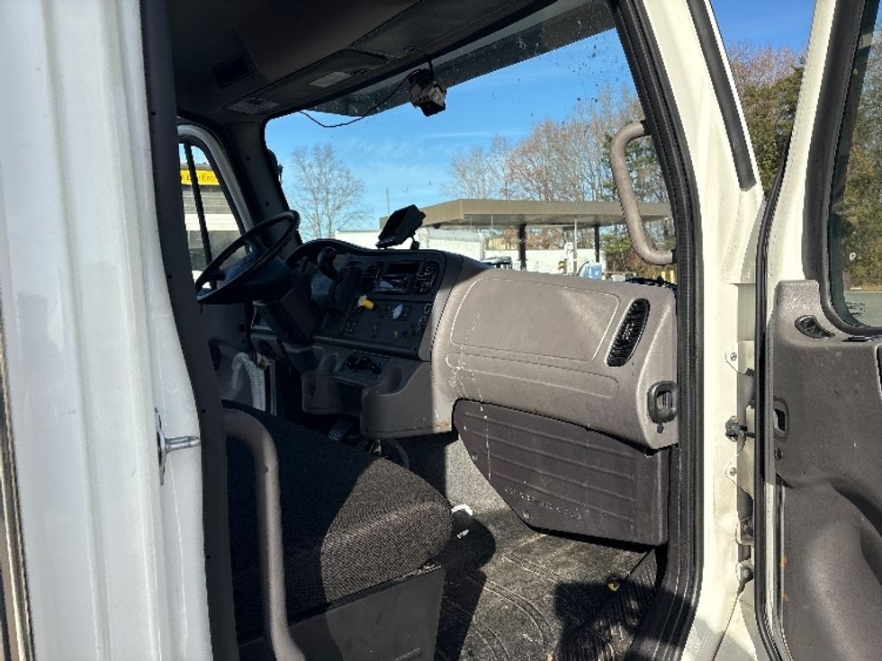 Medium Duty Box Truck-Light and Medium Duty Trucks-Freightliner-2022-M2-Mebane-NC-108,779\n\t\tmiles-$ 84,500 - Image 20
