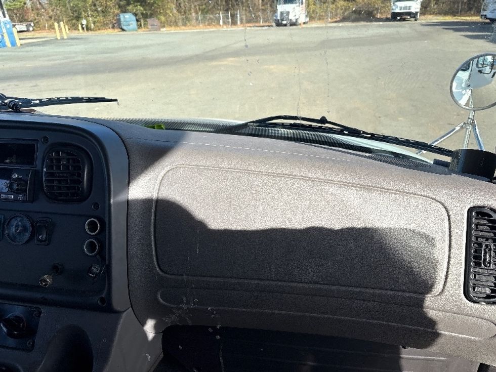 Medium Duty Box Truck-Light and Medium Duty Trucks-Freightliner-2022-M2-Mebane-NC-108,779\n\t\tmiles-$ 84,500 - Image 21