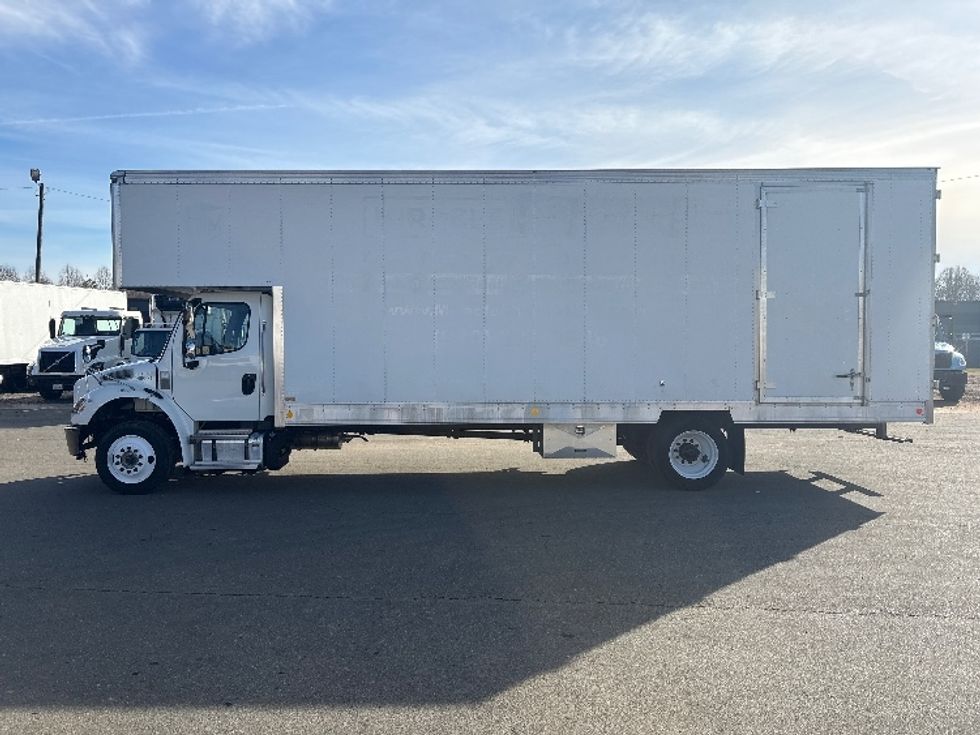 Medium Duty Box Truck-Light and Medium Duty Trucks-Freightliner-2022-M2-Mebane-NC-108,779\n\t\tmiles-$ 84,500 - Image 4