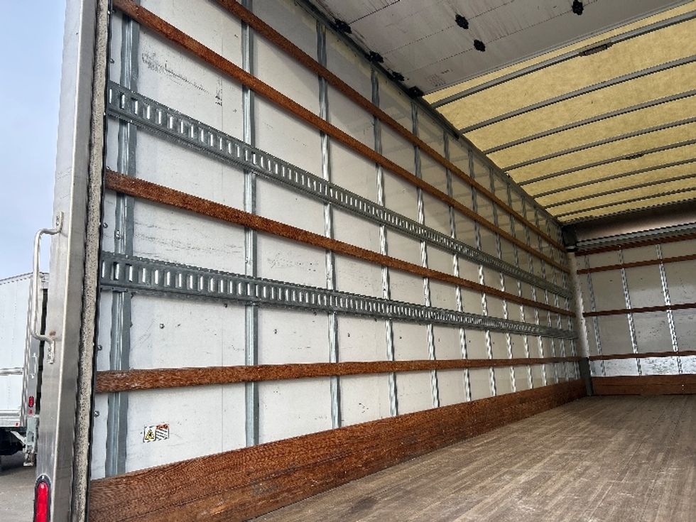 Medium Duty Box Truck-Light and Medium Duty Trucks-Freightliner-2022-M2-Mebane-NC-189,732\n\t\tmiles-$ 64,000 - Image 11
