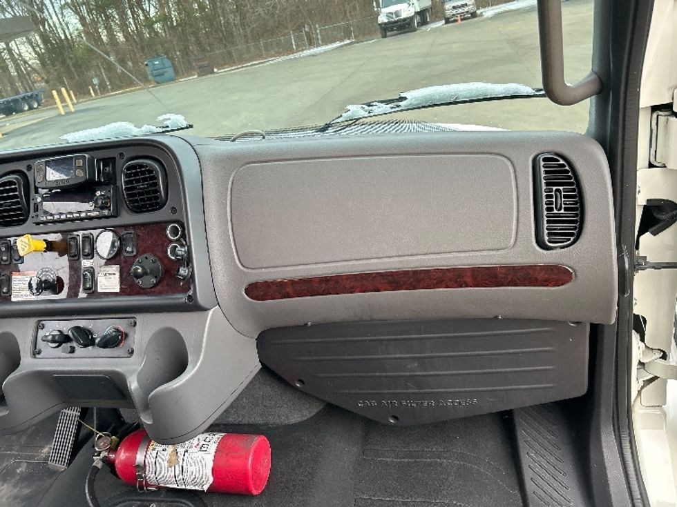 Medium Duty Box Truck-Light and Medium Duty Trucks-Freightliner-2022-M2-Mebane-NC-189,732\n\t\tmiles-$ 64,000 - Image 21