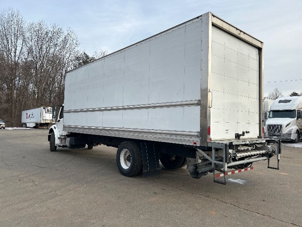Medium Duty Box Truck-Light and Medium Duty Trucks-Freightliner-2022-M2-Mebane-NC-189,732\n\t\tmiles-$ 64,000 - Image 6