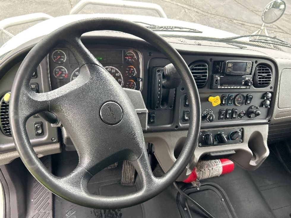 Medium Duty Box Truck-Light and Medium Duty Trucks-Freightliner-2022-M2-Memphis-TN-227,763\n\t\tmiles-$ 44,000 - Image 18