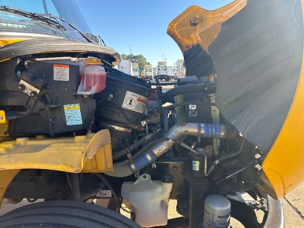 Medium Duty Box Truck-Light and Medium Duty Trucks-Freightliner-2022-M2-Memphis-TN-259,102\n\t\tmiles-$ 39,750 - Image 23