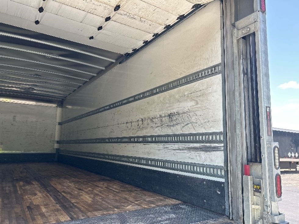 Medium Duty Box Truck-Light and Medium Duty Trucks-Freightliner-2022-M2-Memphis-TN-320,778\n\t\tmiles-$ 28,250 - Image 12