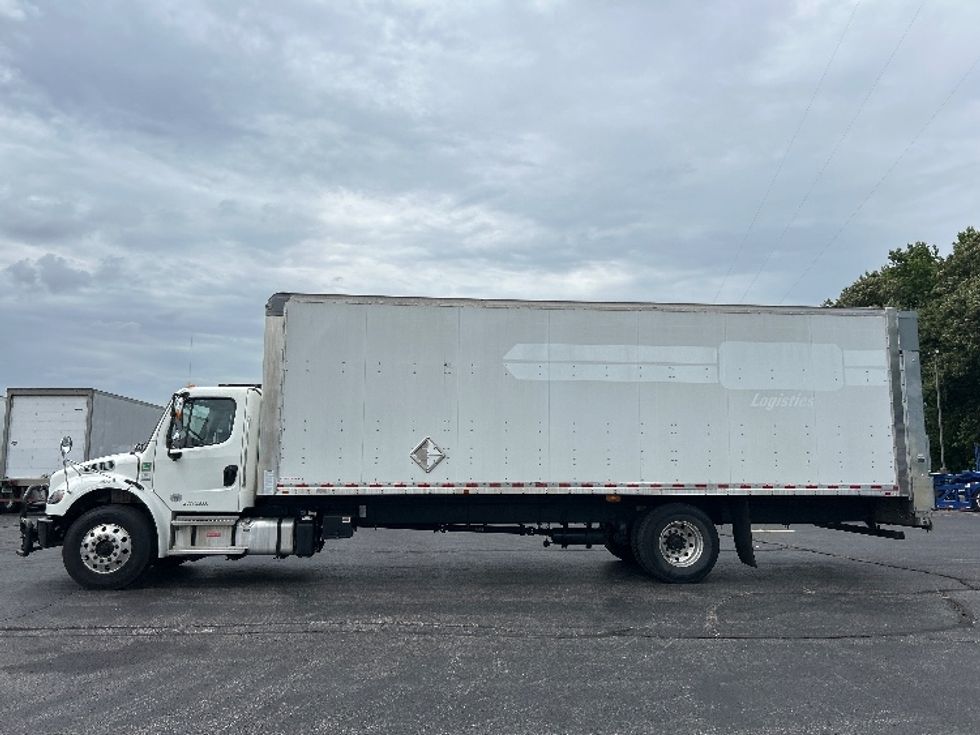 Medium Duty Box Truck-Light and Medium Duty Trucks-Freightliner-2022-M2-Memphis-TN-320,778\n\t\tmiles-$ 28,250 - Image 4