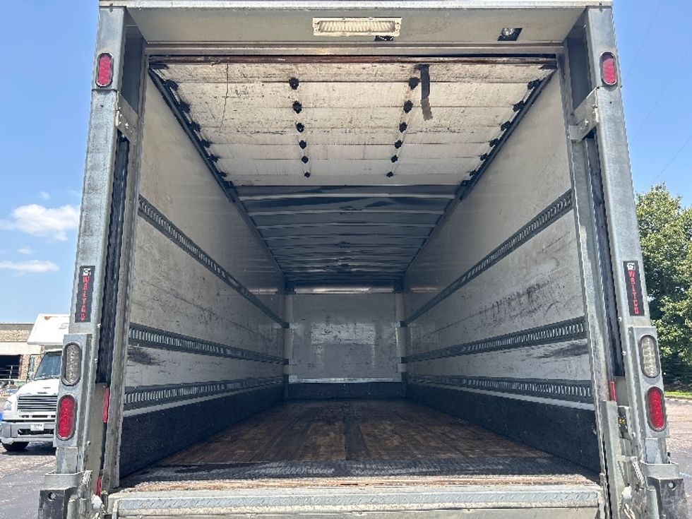 Medium Duty Box Truck-Light and Medium Duty Trucks-Freightliner-2022-M2-Memphis-TN-320,778\n\t\tmiles-$ 28,250 - Image 8