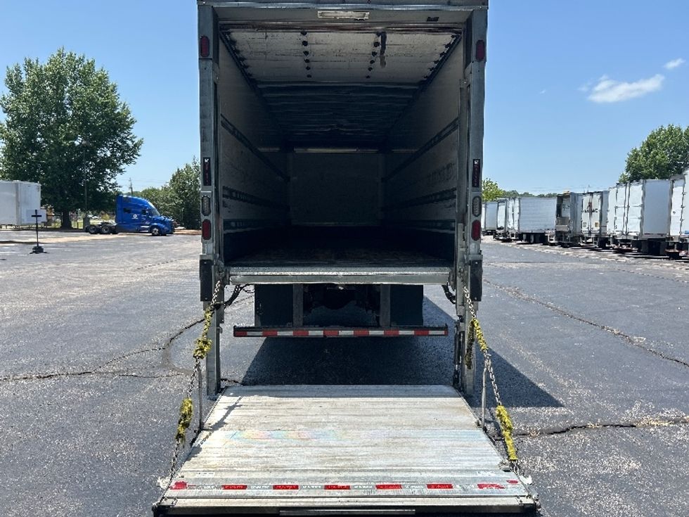 Medium Duty Box Truck-Light and Medium Duty Trucks-Freightliner-2022-M2-Memphis-TN-320,778\n\t\tmiles-$ 28,250 - Image 9