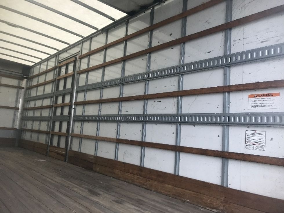 Medium Duty Box Truck-Light and Medium Duty Trucks-Freightliner-2022-M2-Miami-FL-235,596\n\t\tmiles-$ 51,250 - Image 12