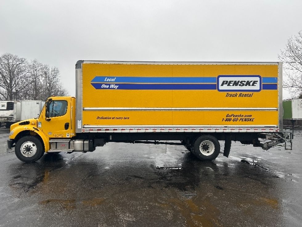 Medium Duty Box Truck-Light and Medium Duty Trucks-Freightliner-2022-M2-Middlefield-OH-104,397\n\t\tmiles-$ 74,250 - Image 4