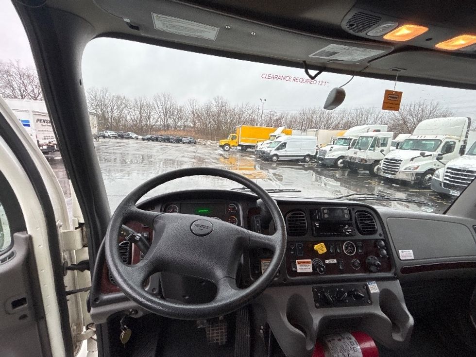 Medium Duty Box Truck-Light and Medium Duty Trucks-Freightliner-2022-M2-Middlefield-OH-107,109\n\t\tmiles-$ 74,750 - Image 18