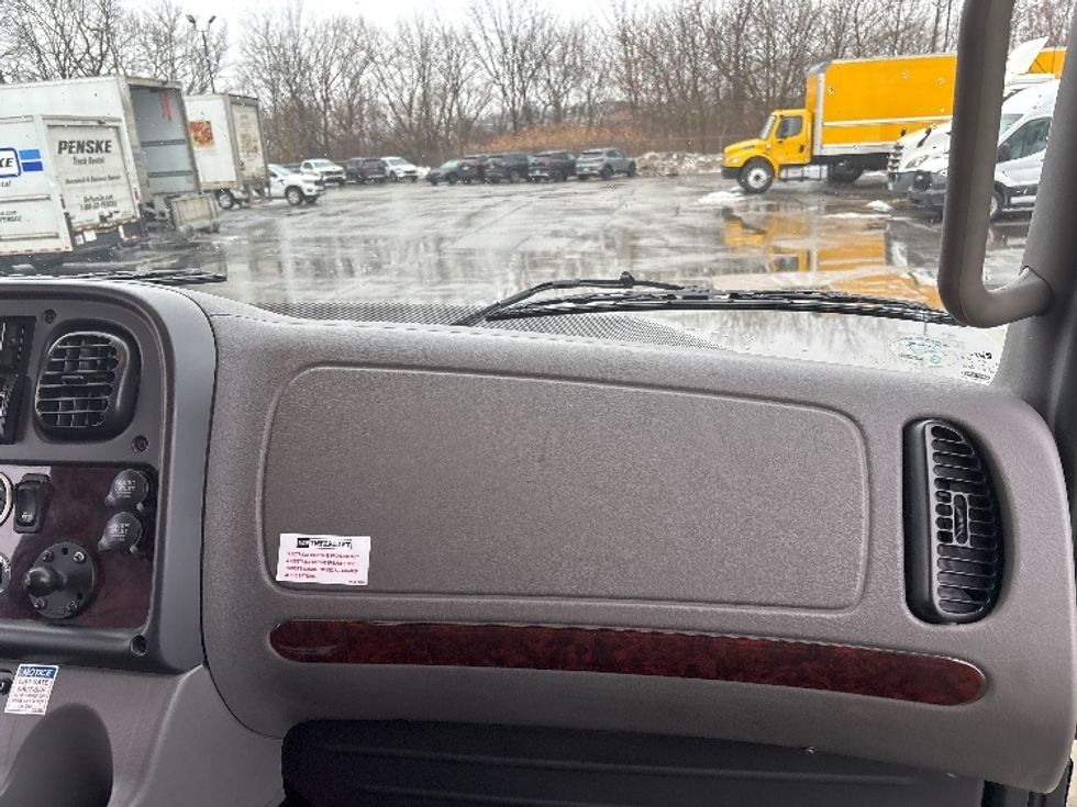 Medium Duty Box Truck-Light and Medium Duty Trucks-Freightliner-2022-M2-Middlefield-OH-107,109\n\t\tmiles-$ 74,750 - Image 21