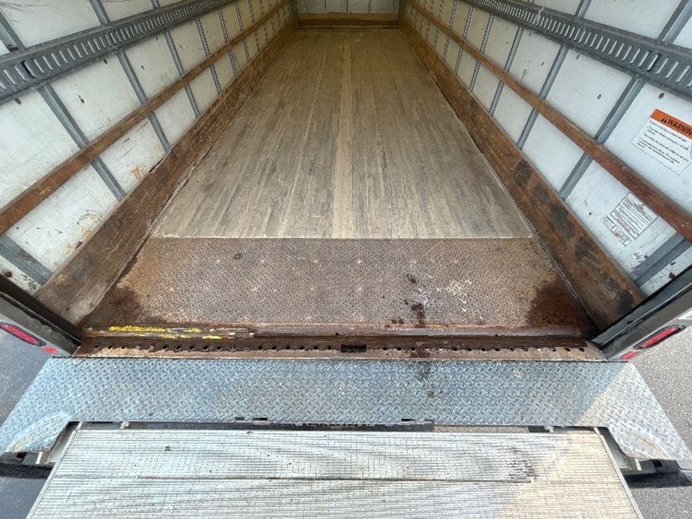 Medium Duty Box Truck-Light and Medium Duty Trucks-Freightliner-2022-M2-Middlefield-OH-181,420\n\t\tmiles-$ 60,500 - Image 10