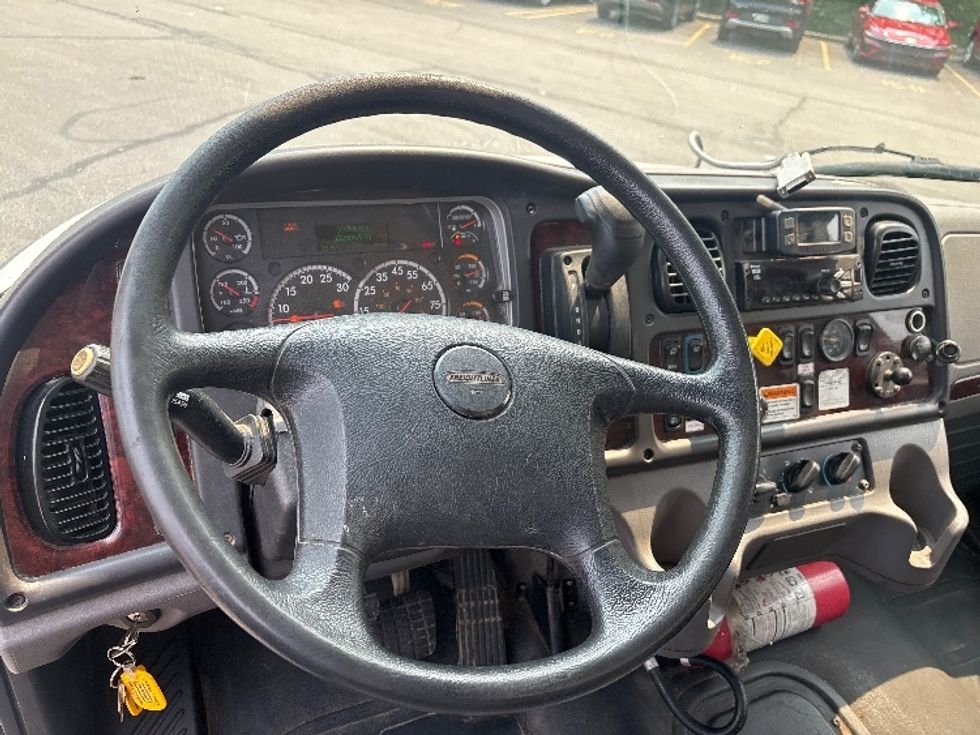 Medium Duty Box Truck-Light and Medium Duty Trucks-Freightliner-2022-M2-Middlefield-OH-181,420\n\t\tmiles-$ 60,500 - Image 18