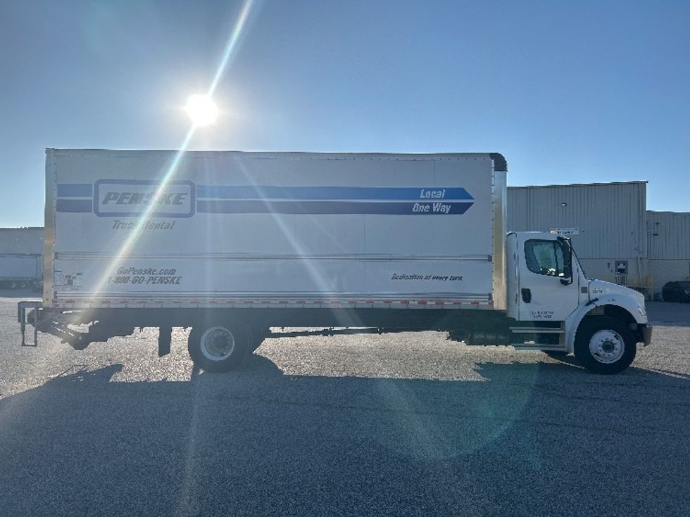 Medium Duty Box Truck-Light and Medium Duty Trucks-Freightliner-2022-M2-Middlefield-OH-213,641\n\t\tmiles-$ 54,250 - Image 15